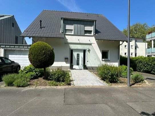 Exklusives Einfamilienhaus: Modern & hochwertig ausgestattet in Toplage!