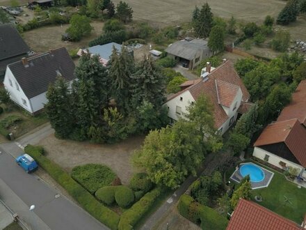 Bezauberndes Familienidyll - Zweifamilienhaus mit großem Garten, Garage & Raum zur Entfaltung