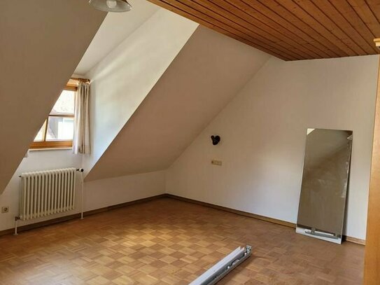 Leben im wunderschönen Lautertal - frisch renovierte 1,5 Zimmerwohnung - ab sofort bezugsfrei