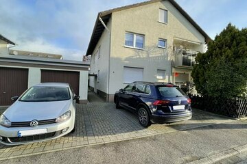 Charmante 2-Zimmerwohnung mit Garage und großer Loggia in beliebter Lage