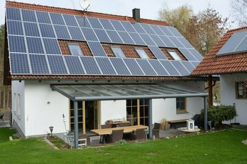 Freistehendes Einfamilienhaus in idyllischer Lage mit traumhafter Aussicht