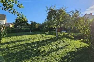 Idyllisches und sonniges Baugrundstück im Herzen von Großostheim