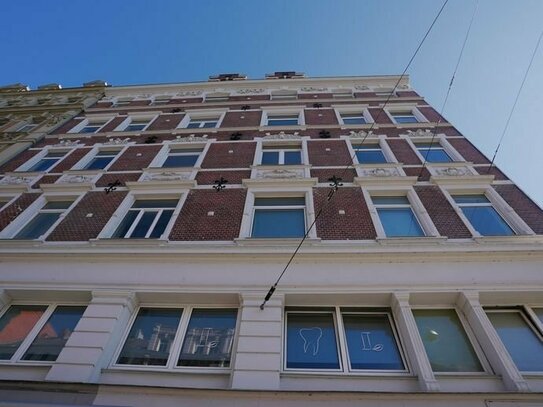 Kernsanierte 2-Zimmerwohnung mit Einbauküche in Hannover Linden