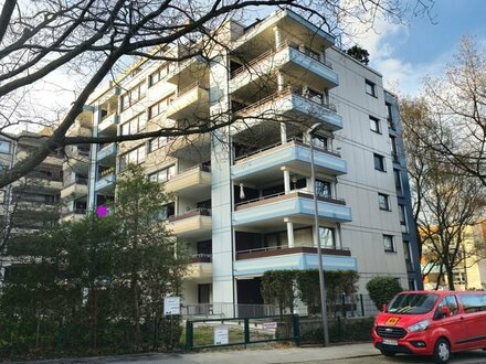 Gropiusweg/Querenburg: modern-geschnittene 2,5-Zimmerwohnung im 5.OG mit Balkon und Fernblick !