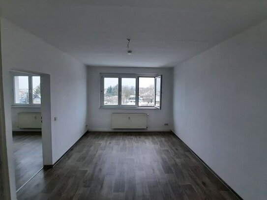 4-Zimmer-Wohnung mit Balkon