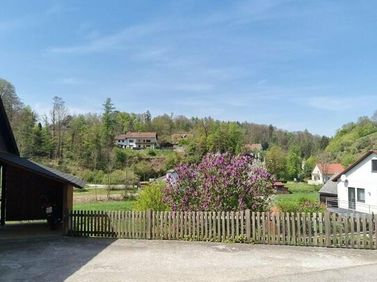 Hanggrundstück mit schöner Aussicht