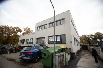 334,57 m2 OG LOFT Betriebsleiterwohnung Alleinlage