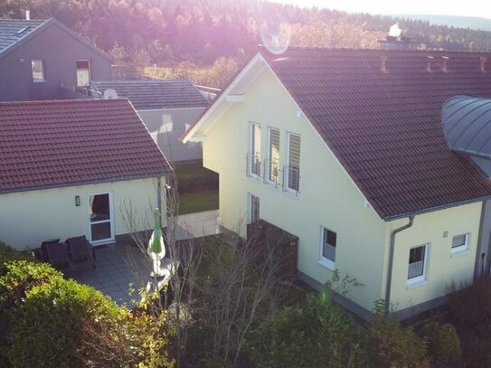 Genießen Sie das Leben - Attraktive Doppelhaushälfte in Osburg wartet auf neue Besitzer