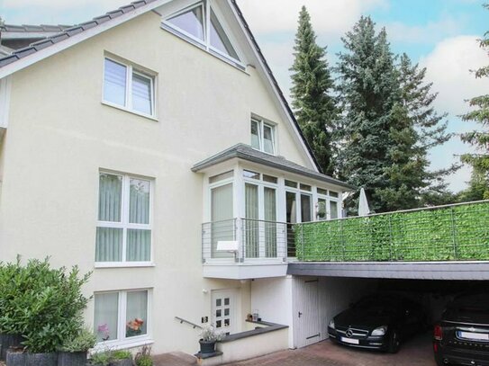 Exklusiver Wohntraum auf zwei Ebenen mit großzügiger Dachterrasse