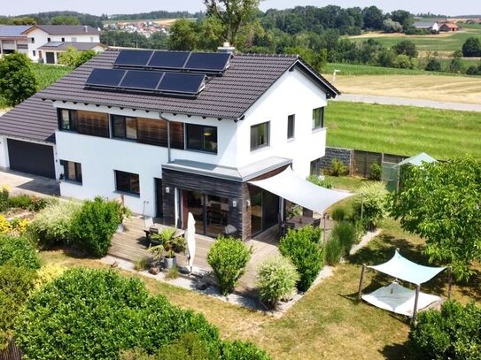 Modern und stilvoll! Außergewöhnliches Traumhaus der Extraklasse mit großem Gartenbereich