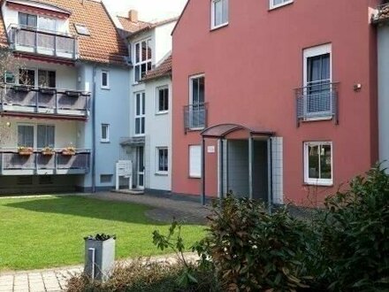 schöne 3 Zimmerwohnung mit Balkon in ruhiger Anlage