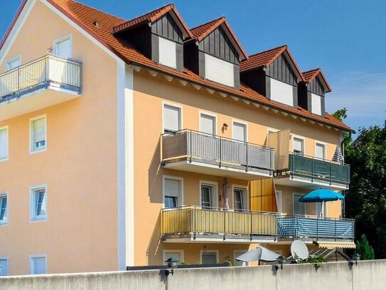 Attraktive 3-ZKB Wohnung mit Balkon im 2. OG in Ingolstadt-Süd