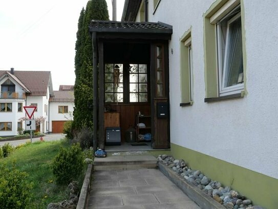 Baugrundstück und ein Zweifamilienhaus in Eigeltingen-Honstetten