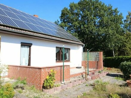 Endreihenhaus ( Ein- Zweifamilienhaus ) in sehr guter Lage von Ratzeburg mit Photovoltaikanlage, Carport, Garage und Vo…