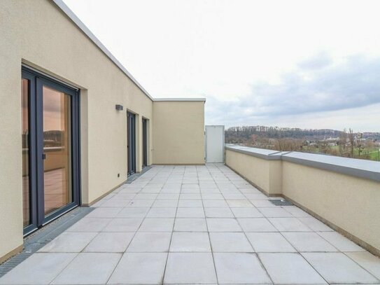 Genügend Platz für die ganze Familie! 4-Zi, 132m² inkl. EBK und Dachterrasse