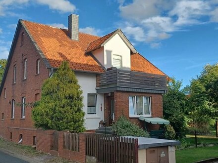 Einfamilienhaus mit Einliegerwohnung und großem Garten! (RK-6196)