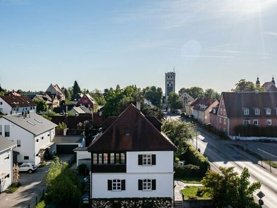 Nostalgische Stadtvilla mit viel Ausbaupotential und schönem Garten in Landsberg