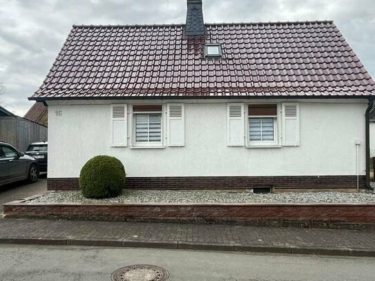 Schönes Einfamilienhaus in toller Wohnlage mit wunderschönem Garten