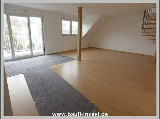 + + + RENOVIERTE 3 Zi-Maisonette-WHG. GEHOBENE AUSSTATTUNG, BALKON, NIEDRIGENERGIEHAUS + + +