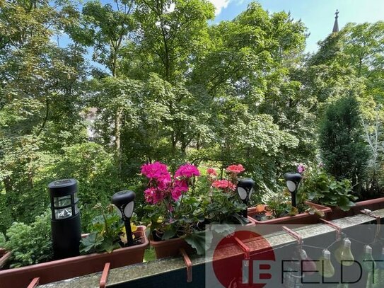 Grün, grün, schick, schick: ruhiges Apartment mit Blick ins Grüne und Nähe zum Rhein!