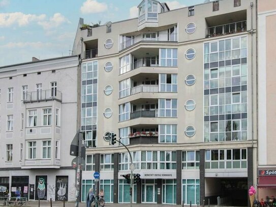 Kapitalanlage: vermietete 2 Zimmerwohnung mit Balkon in zentraler Lage am Märchenbrunnen