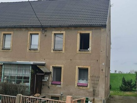 Zu sanierendes Einfamilienhaus in einem Ortsteil von Riesa