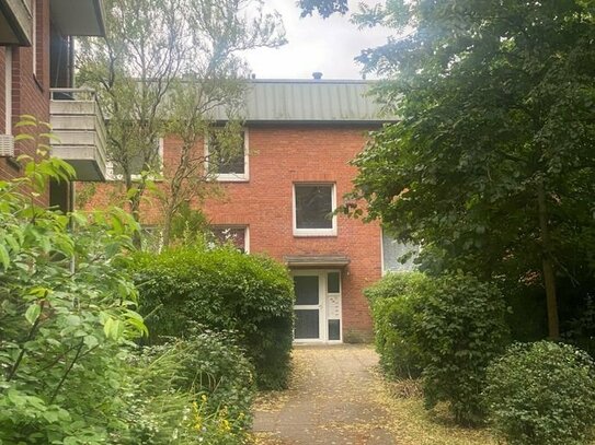 Aufgepasst: komplett sanierte 2,5 Zimmer Wohnung in Norderstedt-Garstedt