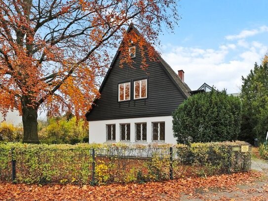 In Plittersdorf – Abrissobjekt auf schönem Grundstück mit Baumbestand / Demolition property on a beautiful plot