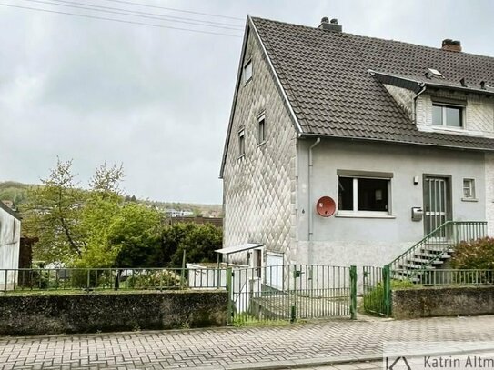 Doppelhaushälfte mit Einliegerwohnung und Garten in Saarbrücken-Quierschied zu verkaufen