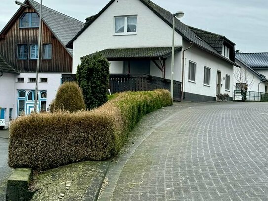 RESERVIERT: Familienfreundliches Wohnhaus in Borchen-Etteln