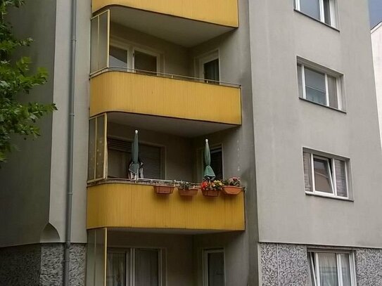 Ihr neues Zuhause! Schöne 2 Zimmer Wohnung mit Balkon