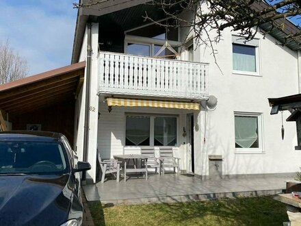 ** RESERVIERT** Gepflegtes Reiheneckhaus mit Garage und großem Carport in Landsberg am Lech