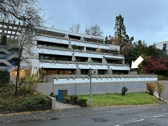 MODERNISIERTE EIGENTUMSWOHNUNG MIT TIEFGARAGENSTELLPLATZ