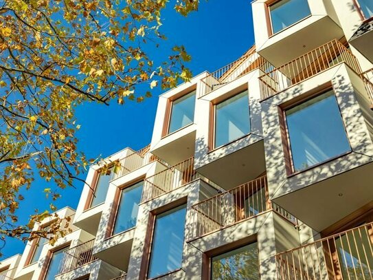 Moderne Neubau-Balkonwohnung mit Weitblick und Ausnahme-Architektur