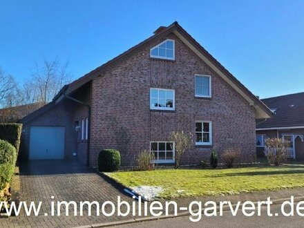Familiendomizil! Schönes Einfamilienhaus mit Garten und Garage, zentrumsnah in Borken-Weseke