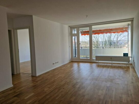 Helle 2-Zimmer Wohnung mit Südwestbalkon