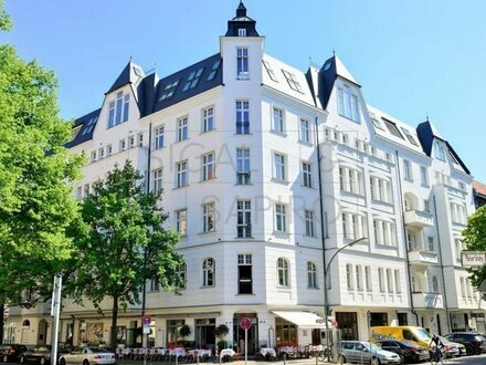 LUXURIÖSE ALTBAU-WOHNUNG MIT SÜD-BALKON NAHE LUDWIGKIRCHPLATZ