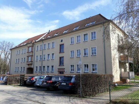 2-Raum-Wohnung in zentraler Lage mit Stellplatz - ideal für Pendler, Azubis, Singles...
