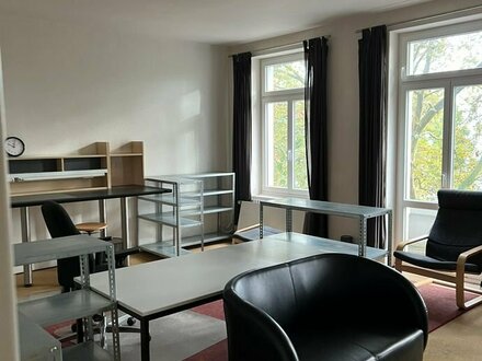 Schöne Altbauwohnung im Herzen von Aachen ab sofort zu vermieten für 1 Jahr.