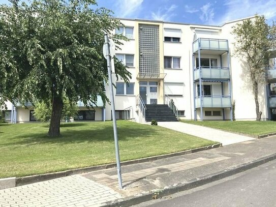 Helle, sehr gepflegte 3-Zimmerwohnung mit Reihengarage in Übach-Palenberg OT Scherpenseel