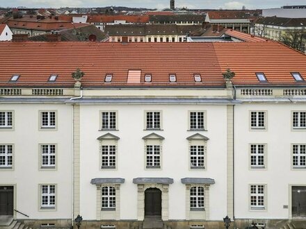 Barockes Stadthaus mit Remise in zentraler Innenstadtlage