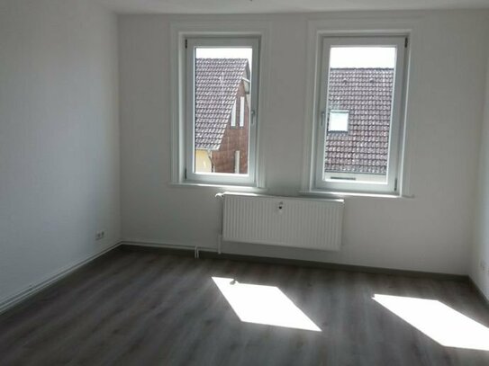 - Sanierte 3-Zimmer-Dachgeschoss Wohnung in Vienenburg -