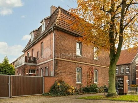 Attraktives EFH mit 1 Gewerbeeinheit, Balkon und Stellplatz in toller Lage