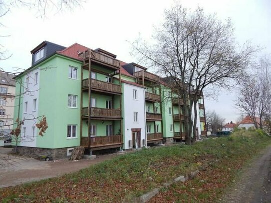 Attraktive Dachgeschoßwohnung mit Balkon - 3-Raum-Wohnung