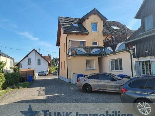 Zweifamilienhaus mit Bürogebäude u. Montagehalle mit hohen Mieteinnahmen in Karlstein!
