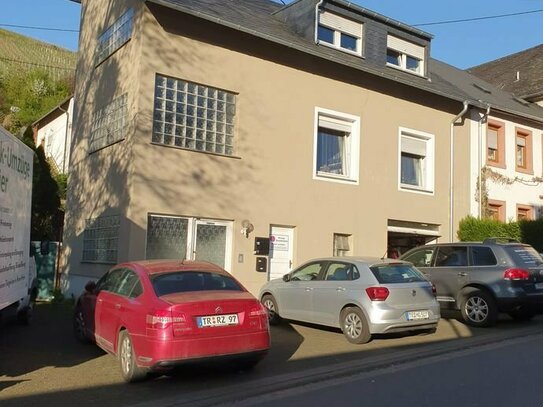 Waldrach - Zweifamilienhaus ideal für Kapitalanleger oder als Mehrgenerationshaus