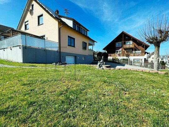 Charmantes freistehendes Haus mit großen Garten, Pool und 10 kWp PV-Anlage in Gutenzell-Hürbel