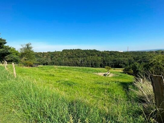 RUHIGES BAUGRUNDSTÜCK MIT BLICK