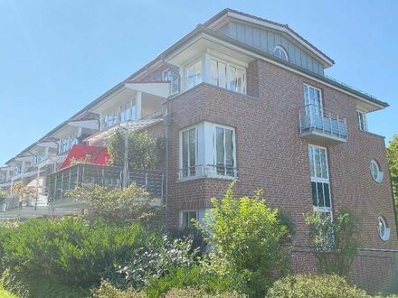 Vermietete Maisonette-Eigentumswohnung mit Balkon und Einbauküche in Oberneuland