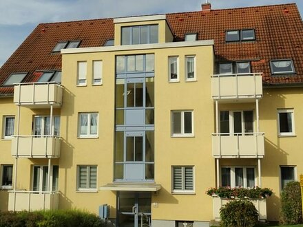 Investieren Sie hier ! 3 Zimmer Eigentumswohnung in gefragter Wohnlage von Werdau zu verkaufen!!